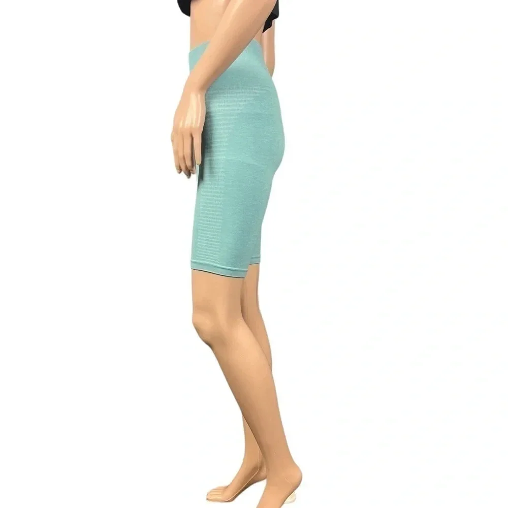 Alphalete Shorts - Picture 4 of 9